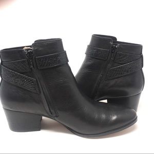 Coach Black Booties 7.5 EUC